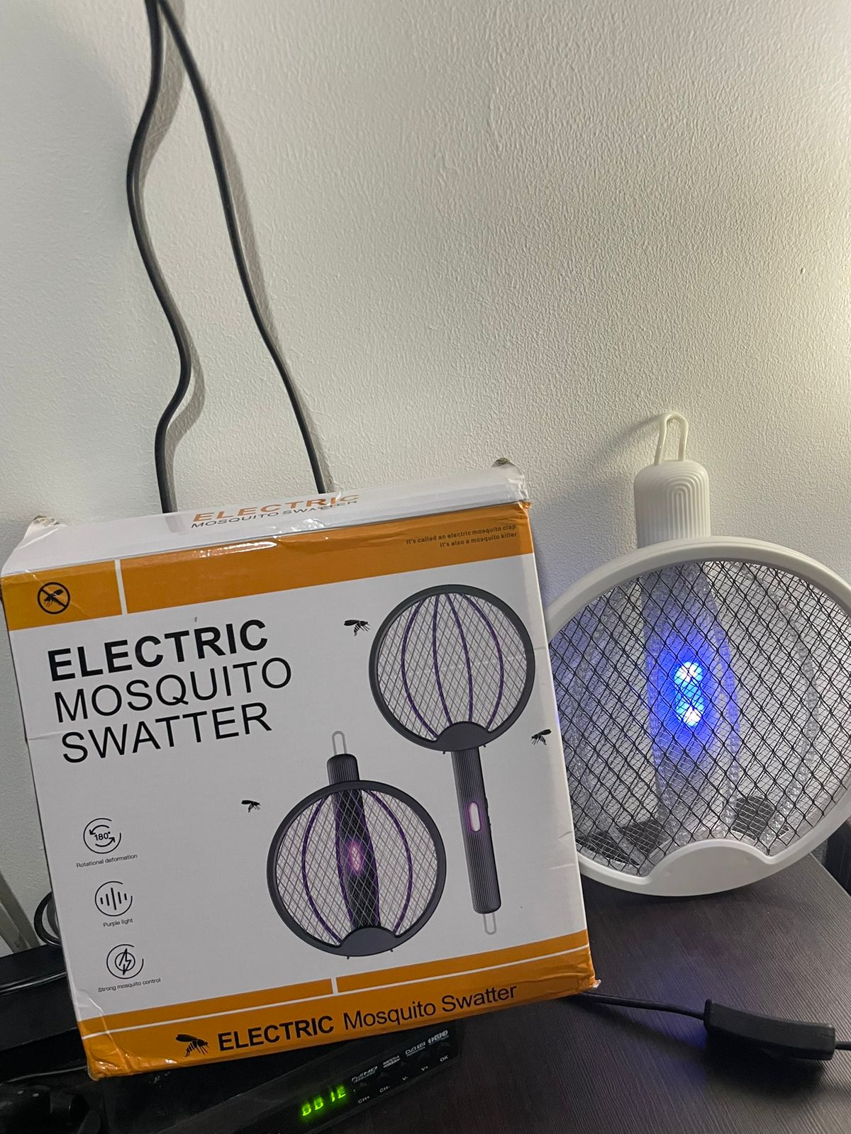 Adiós Mosquitos: Raqueta Pro-Zap 2 en 1 con Modo Trampa Automática